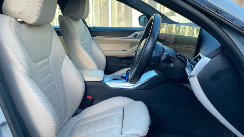 BMW i4 250kW eDrive40 M Sport 83.9kWh 5dr Auto Electric Hatchback